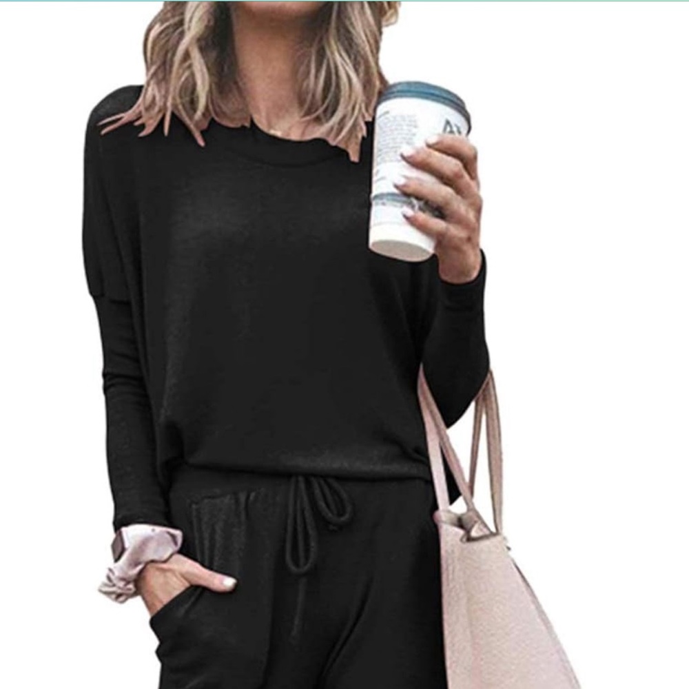 Amazon Black Long Sleeve Pull Over Top - Small